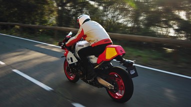 Yamaha XSR900 GP 2024 | Moto | Sport Heritage