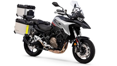 QJ Motor SRT 700 | Moto | Adventure