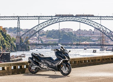 Kymco AK550 Premium | Scooter | Maxiscooters