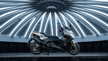 Yamaha TMAX Tech MAX 2026 | Scooter | Desporto
