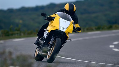 Yamaha XSR900 GP 2026 | Moto | Sport Heritage