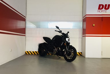 Ducati Diavel Dark | Moto