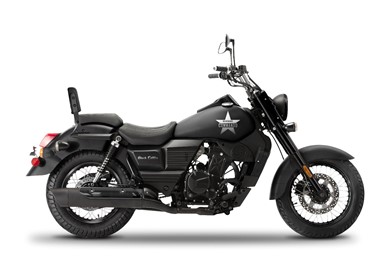 UM Renegade Commando "Black Edition" | Moto | Cruiser