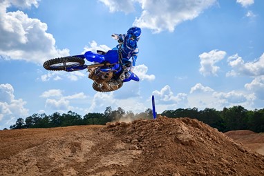 Yamaha YZ450F 2026 | Moto | Competição