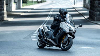 Yamaha TMAX Tech MAX 2026 | Scooter | Desporto
