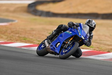 Yamaha R7 2026 | Moto | Super Desportivas