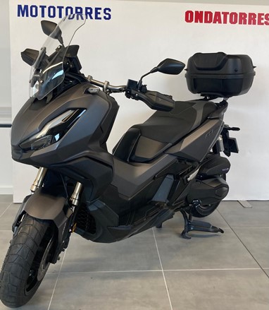 Honda ADV 350 | Scooter