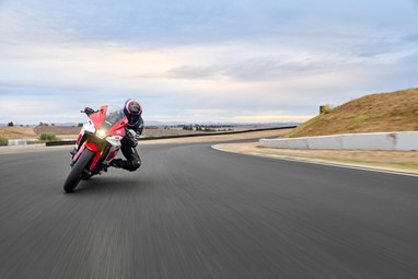 Yamaha R3 2026 | Moto | Super Desportivas