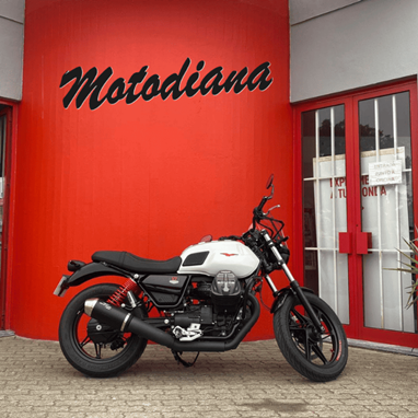 Moto Guzzi V7 STONE TEEN | Moto