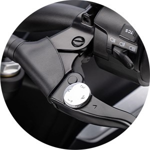 QJ Motor SRK 800 | Moto | Street