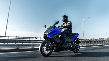 Yamaha TMAX 2026 | Scooter | Desporto
