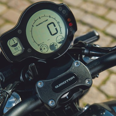 QJ Motor SRV 550 | Moto | Street