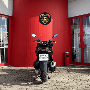 Honda PCX COM GARANTIA ATE 09/2029 E MAPIT | Moto