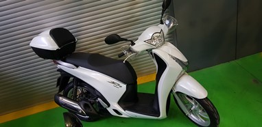 Honda SH 125 | Scooter