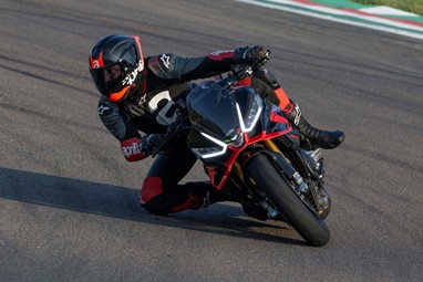 Aprilia Tuono V4 Factory | Moto | Motos