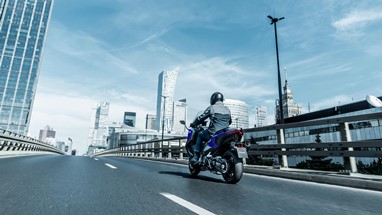 Yamaha TMAX 2026 | Scooter | Desporto