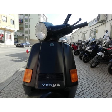 Piaggio Vespa 200 | Scooter