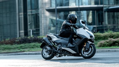 Yamaha TMAX Tech MAX 2026 | Scooter | Desporto