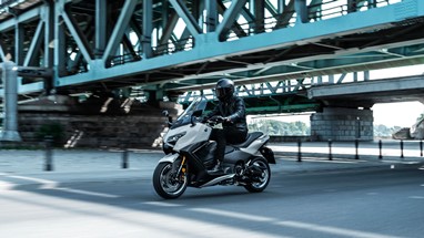 Yamaha TMAX Tech MAX 2026 | Scooter | Desporto
