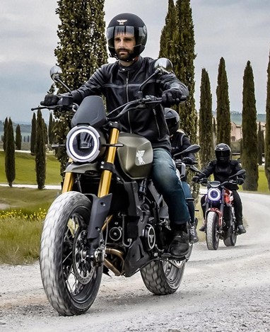 Moto Morini SEIEMMEZZO SCR | Moto | Naked