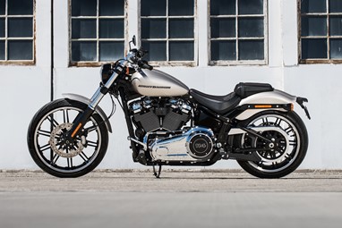 Harley-Davidson Breakout | Moto | Softail