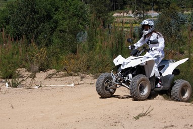 Aeon Cobra 350 Hi-Perf | ATV | Moto 4