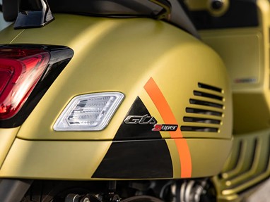 Vespa GTS 300 Super Sport | Scooter | GTS Super