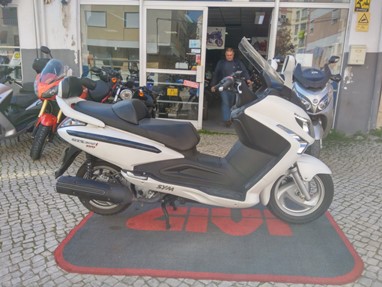 Sym GTS 300 | Scooter