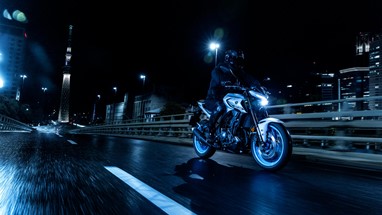 Yamaha MT-03 2025 | Moto | Hyper Naked