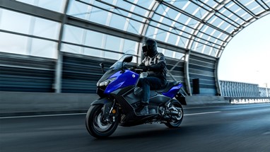 Yamaha TMAX 2026 | Scooter | Desporto