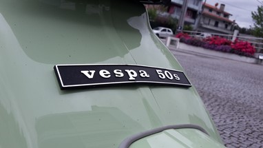 Vespa 50 50S c/ kit 75cc | Moto Clássica