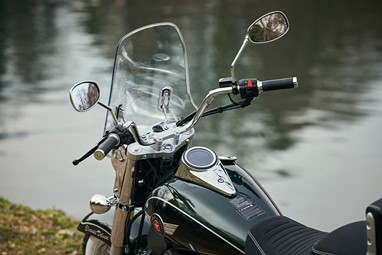 UM Renegade Classic Deluxe 125 | Moto | Renegade