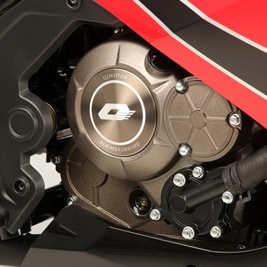 QJ Motor SRK 125 R | Moto | Street