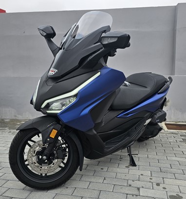 Honda Forza 125 | Scooter
