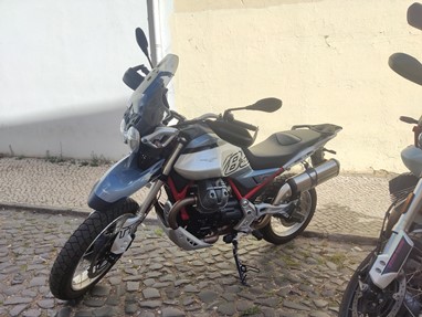 Moto Guzzi V85 TT E5+ | Moto