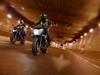 Kawasaki Z800 e Version | Moto | Sport