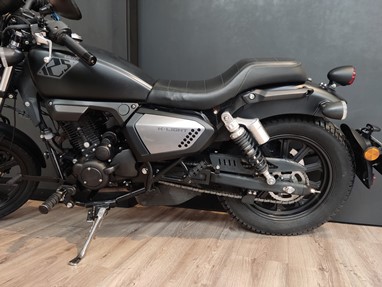 Keeway K-LIGHT 125 | Moto