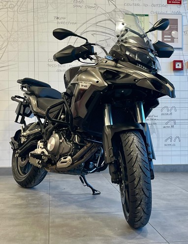 Benelli TRK 502 | Moto