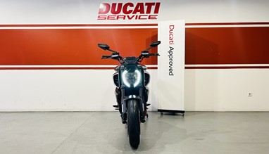 Ducati Diavel V4 Black | Moto