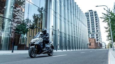 Yamaha TMAX Tech MAX 2026 | Scooter | Desporto