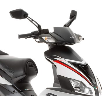 aprilia SR 50 R | Scooter | Scooter