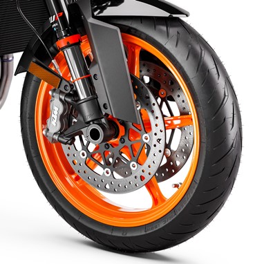 KTM 990 DUKE 2024 | Moto | Naked Bike