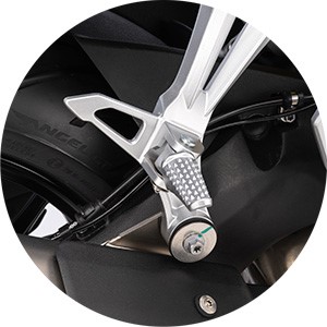 QJ Motor SRK 800 | Moto | Street
