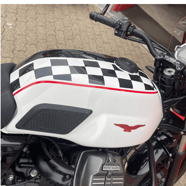 Moto Guzzi V7 STONE TEEN | Moto