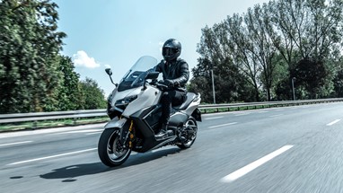 Yamaha TMAX Tech MAX 2026 | Scooter | Desporto