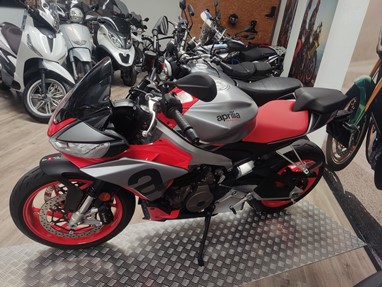 Aprilia Tuono 660 | Moto