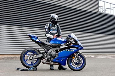 Yamaha R9 2026 | Moto | Super Desportivas