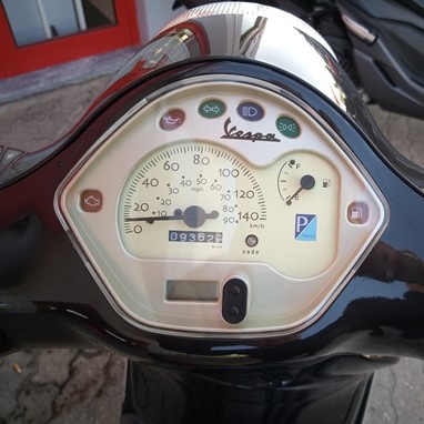 Vespa LX 125 ie | Scooter
