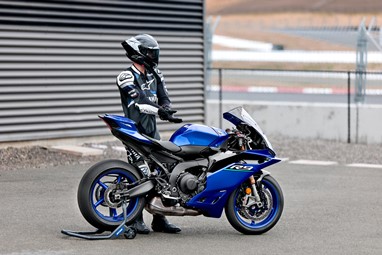 Yamaha R9 2026 | Moto | Super Desportivas