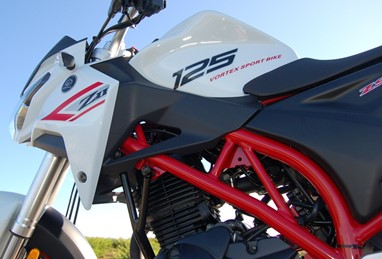 Vortex ZII - 125CC | Moto | Naked